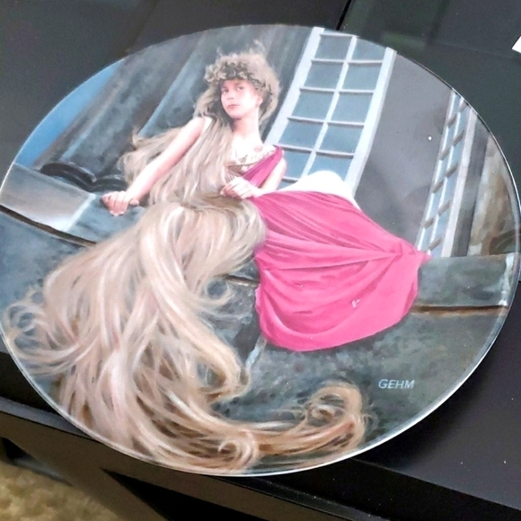 𝅺VINTAGE 1982 Collector Plate - Picture 1 of 2